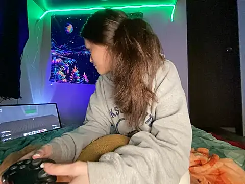 Snapshot of Thedeepwebcutie chatting on 02-19-26, 09:50 Thedeepwebcutie online show from 02-19-26, 09:50