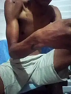 Snapshot of Estebanbigcock23 chatting on 11-24-25, 10:32 Estebanbigcock23 online show from 11-24-25, 10:32