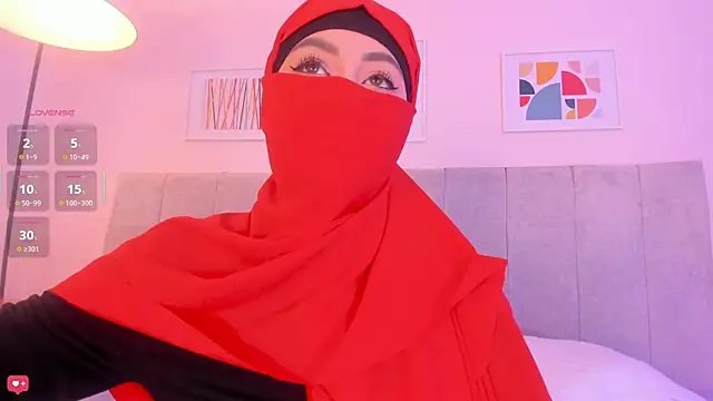 Snapshot of fatiima_ chatting on 04-29-26, 07:09 fatiima online show from 04-29-26, 07:09