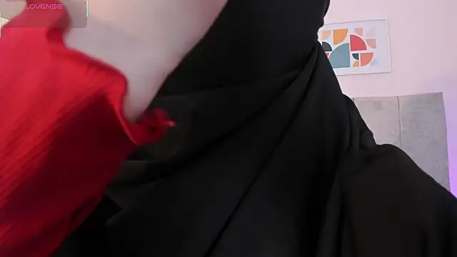 fatiima  online show from 04-14-26, 07:08