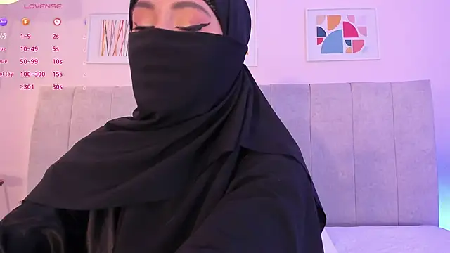 Snapshot of fatiima_ chatting on 06-04-26, 07:07 fatiima online show from 06-04-26, 07:07