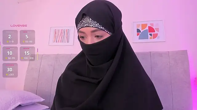 Snapshot of fatiima_ chatting on 05-12-26, 07:09 fatiima online show from 05-12-26, 07:09