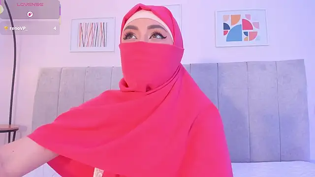 fatiima  online show from 04-18-26, 07:07