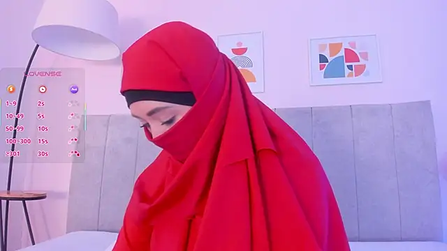 Snapshot of fatiima_ chatting on 05-08-26, 07:06 fatiima online show from 05-08-26, 07:06