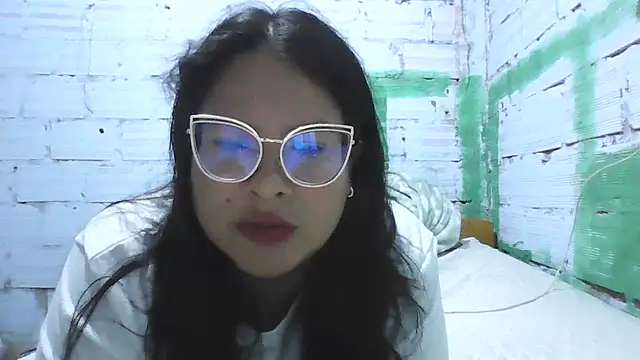 celeste122595 online show from 05-26-26, 08:51