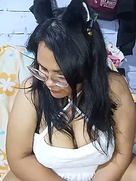 Snapshot of celeste122595 chatting on 07-15-26, 04:08 celeste122595 online show from 07-15-26, 04:08