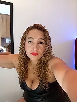 MilfTammyJones69 online show from 10-21-25, 07:35
