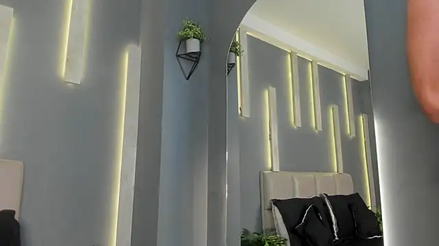 ArohomLester online show from 11-25-25, 10:59