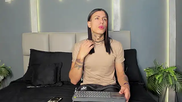 ArohomLester online show from 12-01-25, 11:11