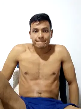 Snapshot of Valois_69 chatting on 10-26-25, 04:13 Valois 69 online show from 10-26-25, 04:13