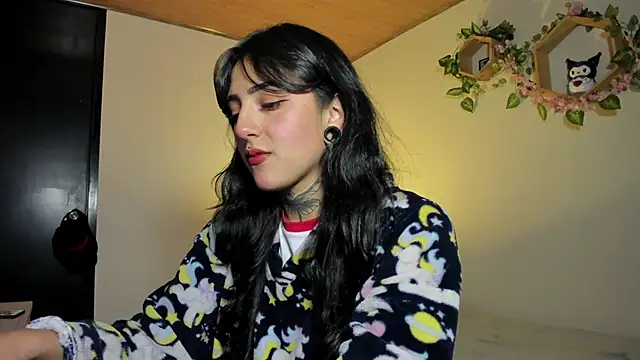 Snapshot of miku_st chatting on 02-03-26, 06:33 miku st online show from 02-03-26, 06:33