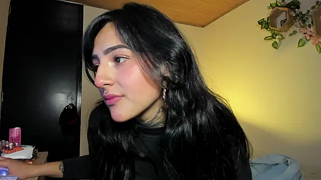 Snapshot of miku_st chatting on 02-14-26, 04:13 miku st online show from 02-14-26, 04:13