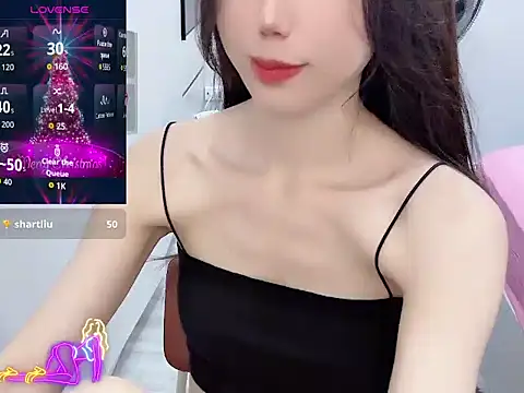 Snapshot of -Alicee- chatting on 06-12-26, 04:38 -Alicee- online show from 06-12-26, 04:38