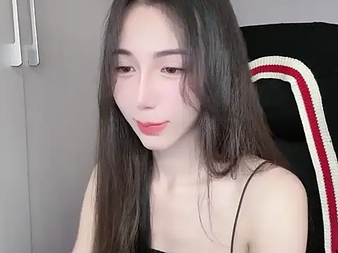 Snapshot of -Alicee- chatting on 11-06-25, 07:56 -Alicee- online show from 11-06-25, 07:56