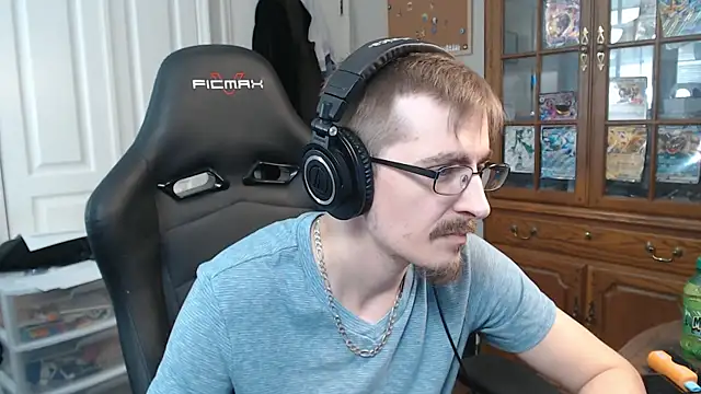 Snapshot of CasuallyCorrupt chatting on 10-28-25, 10:52 CasuallyCorrupt online show from 10-28-25, 10:52