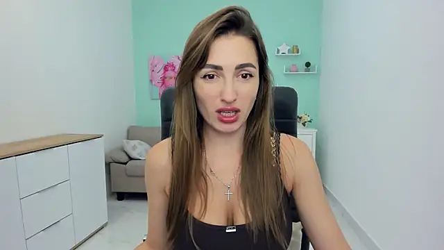 Snapshot of LaraSmelal chatting on 07-26-26, 04:52 LaraSmelal online show from 07-26-26, 04:52