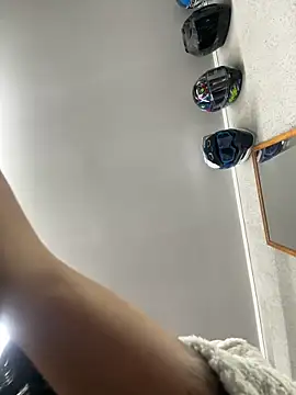 wwwdddccc1 online show from 04-04-26, 08:26