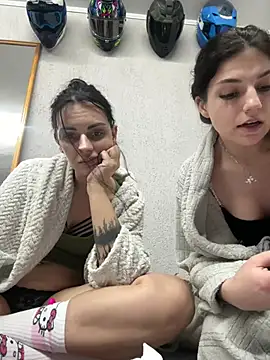 wwwdddccc1 online show from 04-09-26, 06:58