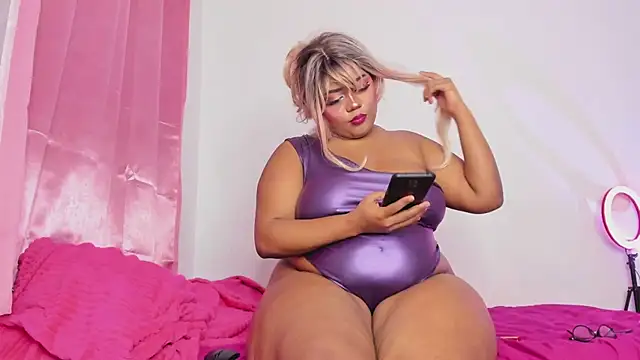 NxyChloe online show from 02-27-26, 04:45