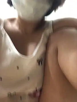 HinayLa online show from 10-27-25, 06:42