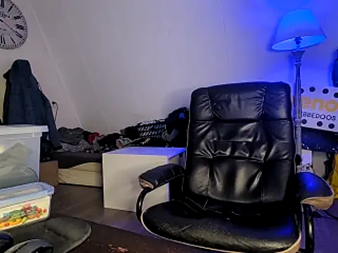 Kinky Play1 online show from 03-31-26, 07:16