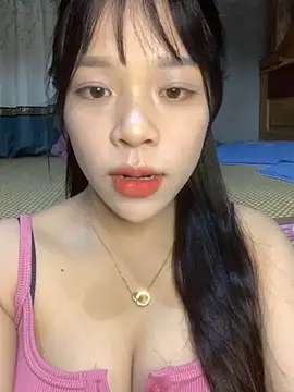 Duck dona online show from 10-22-25, 01:32