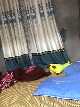 Duck dona online show from 11-09-25, 01:48