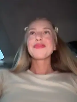 kira mia online show from 03-02-26, 03:30