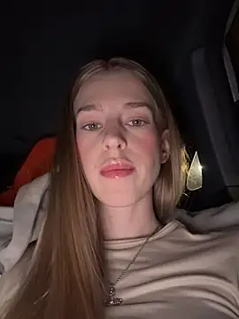 kira mia online show from 01-09-26, 04:36