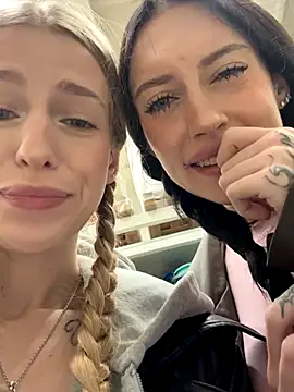 kira mia online show from 12-02-25, 03:47