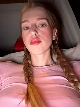 kira mia online show from 01-13-26, 04:22