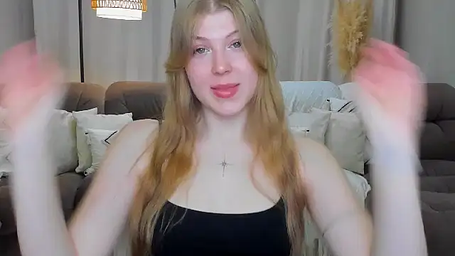 Snapshot of Stella_Light chatting on 05-12-26, 04:42 Stella Light online show from 05-12-26, 04:42