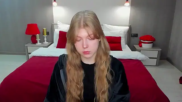 Stella Light online show from 11-17-25, 04:27