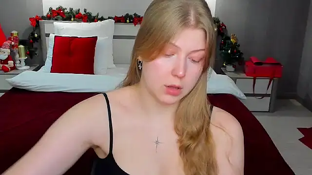 Stella Light online show from 12-22-25, 04:12