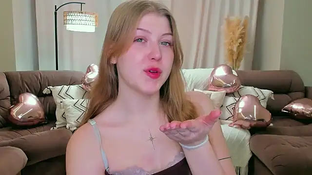 Stella Light online show from 02-18-26, 04:21