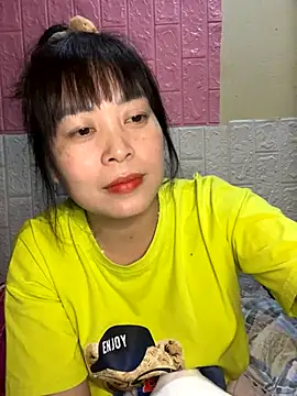 Butterfly kee online show from 11-03-25, 02:31