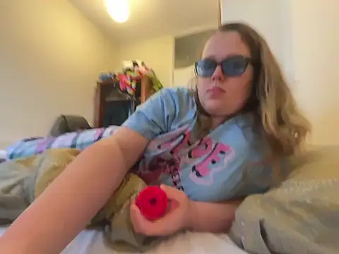 Scarletcum22 online show from 02-07-26, 09:28