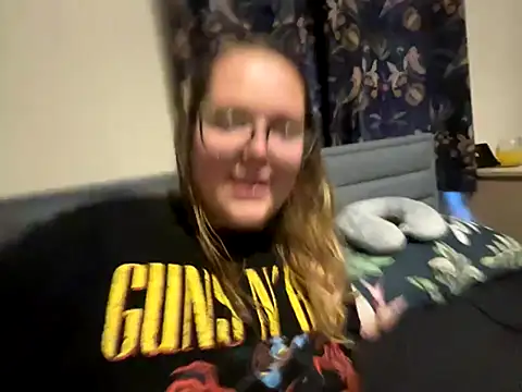 Scarletcum22 online show from 11-06-25, 07:23