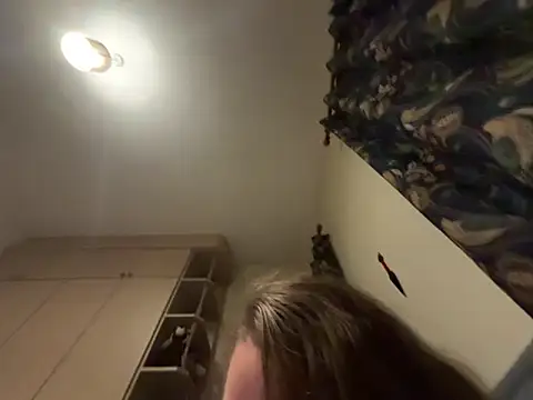 Scarletcum22 online show from 12-19-25, 08:44