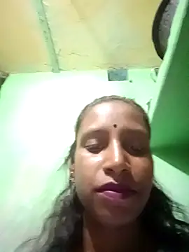 Snapshot of Rutika-G chatting on 10-21-25, 03:11 Rutika-G online show from 10-21-25, 03:11