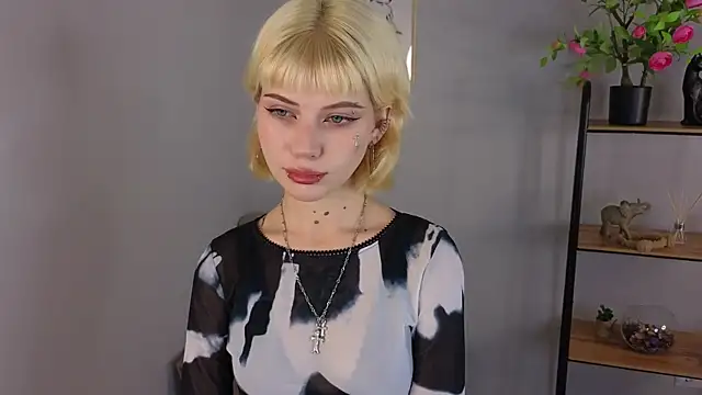 Jasmi Yets online show from 10-31-25, 08:33