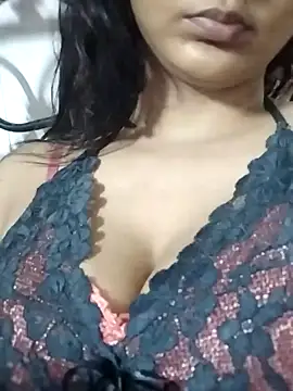 Snapshot of Aaliya_BigBoobs_1 chatting on 07-17-26, 09:17 Aaliya BigBoobs 1 online show from 07-17-26, 09:17