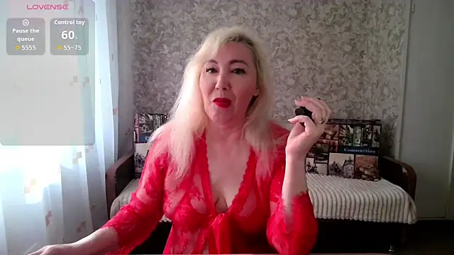 LadyKriss online show from 04-06-26, 04:41