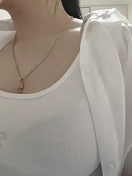 Mina-02 online show from 06-18-26, 08:46