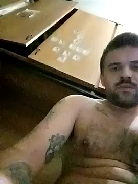 Camionista121998 online show from 11-11-25, 06:36