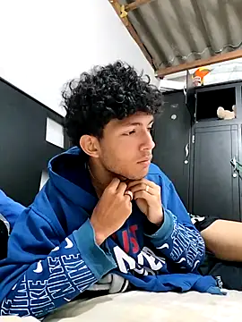 LyliaWood online show from 10-23-25, 02:32