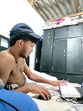 LyliaWood online show from 12-16-25, 08:35