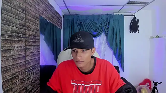 Snapshot of paul_booy chatting on 11-16-25, 11:59 paul booy online show from 11-16-25, 11:59