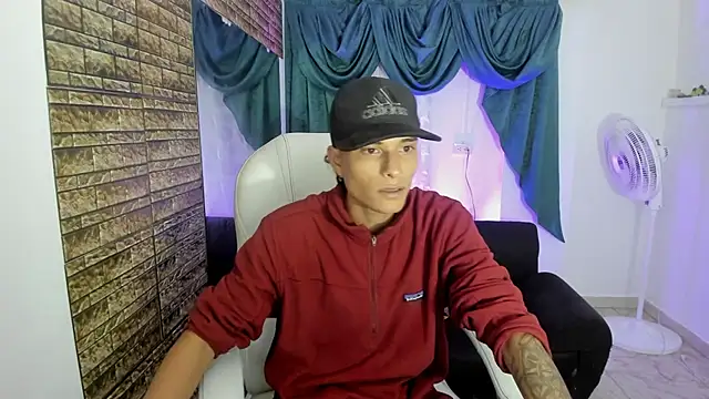 Snapshot of paul_booy chatting on 11-27-25, 04:57 paul booy online show from 11-27-25, 04:57