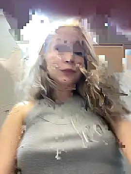 Snapshot of Eliiizaaa chatting on 10-29-25, 06:07 Eliiizaaa online show from 10-29-25, 06:07